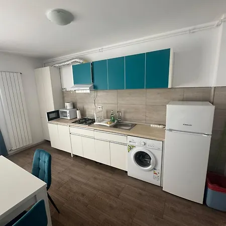 Papaya Turquoise Ferienhaus Năvodari